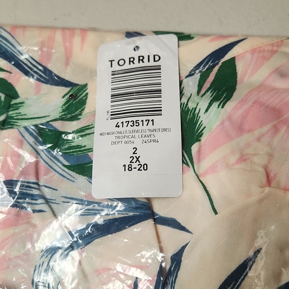 ❤️NWT VINTAGE TORRID MIDI TRAPEZE POCKETS DRESS - SLEEVELESS TROPICAL LEAVES - Picture 5 of 13